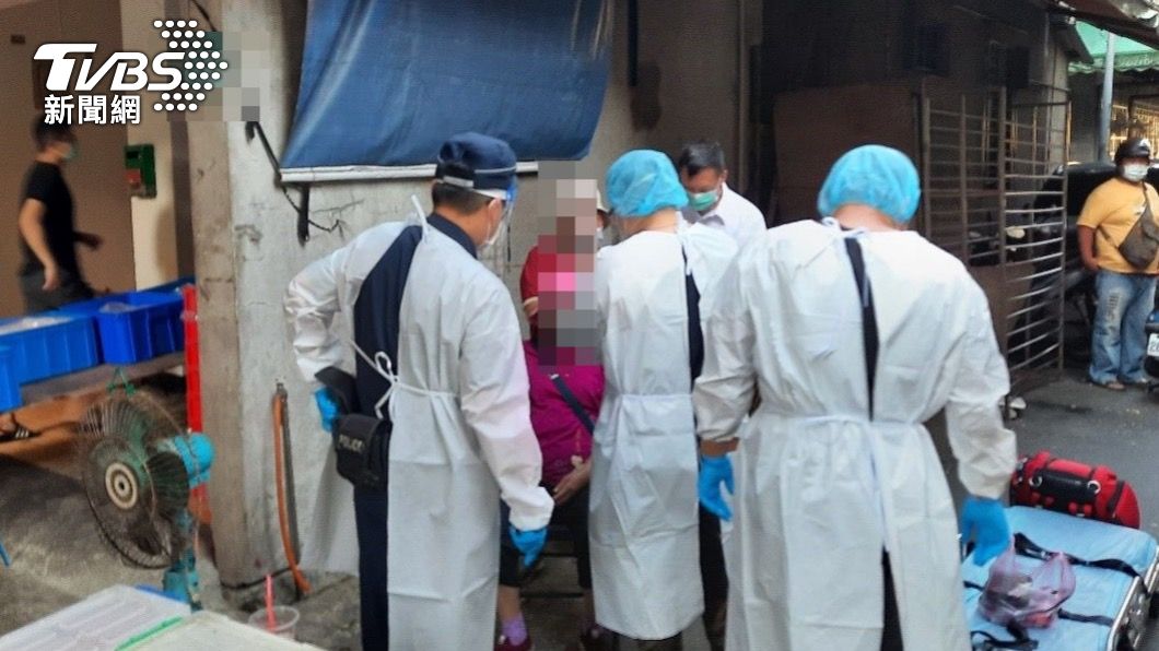 陪媽媽到市場買菜突癲癇發作!50歲女昏厥 警消聯手搶救