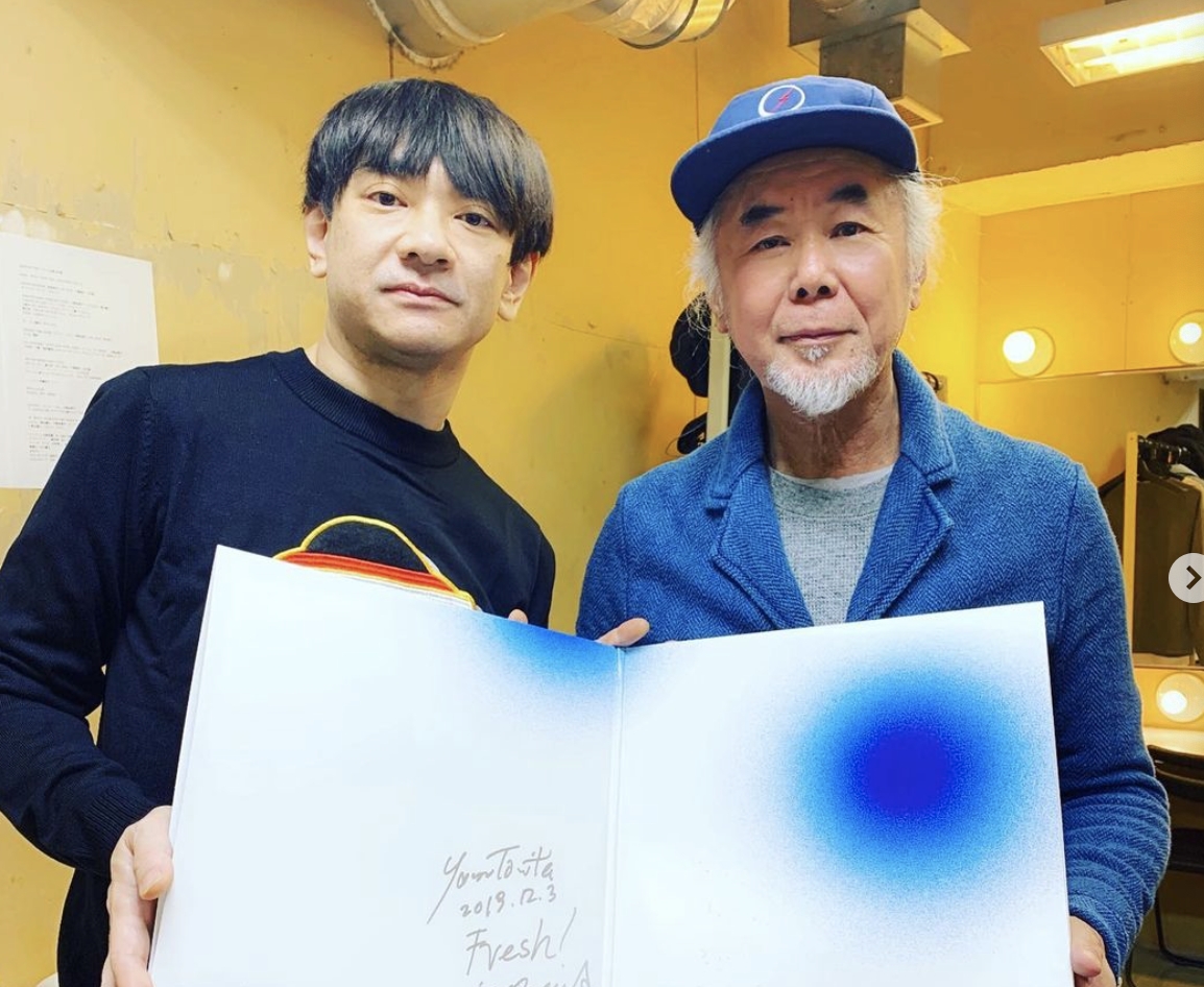（圖左）小山田圭吾。（圖／翻攝自corneliusofficial IG）