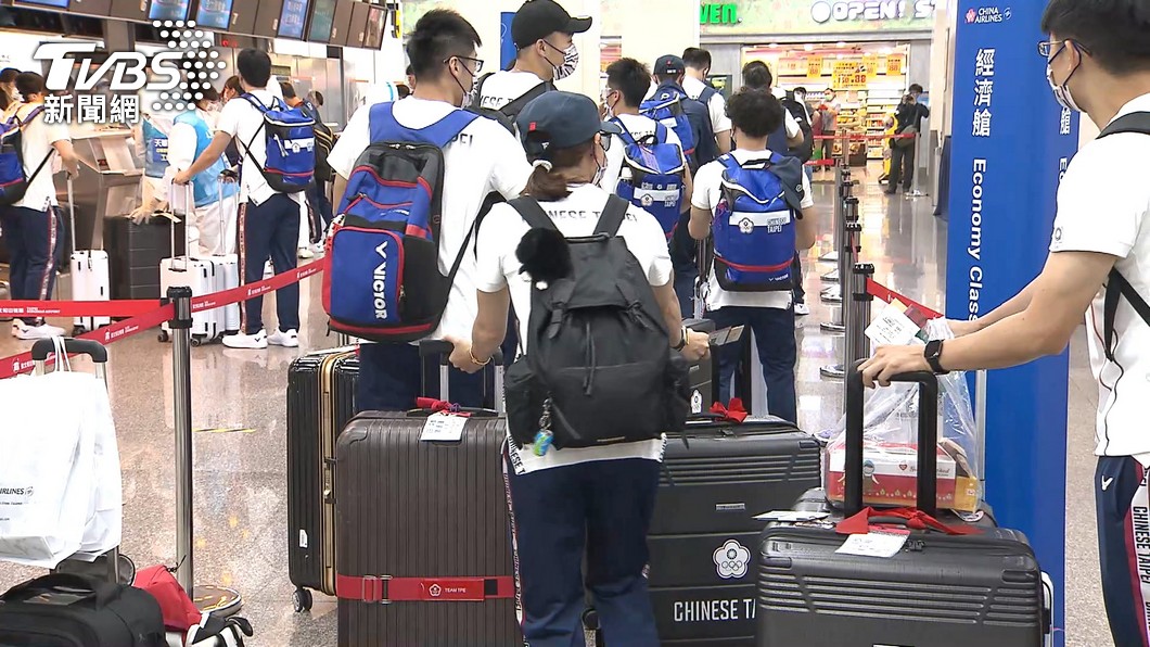 官員擠掉國手爽搭商務艙 館長轟體改:本來就是笑話