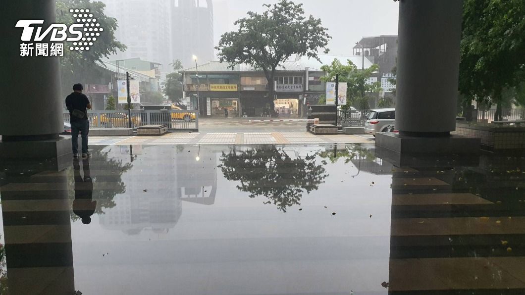 高雄連日豪雨狂炸多處積淹水 市府研擬改善對策