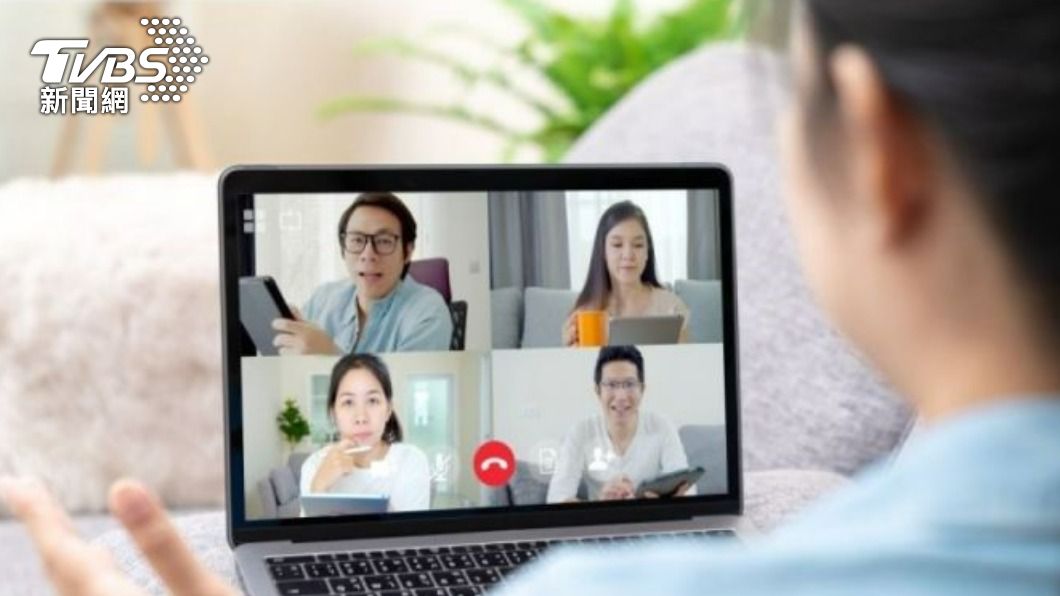 居家辦公時期，許多人都在線上開會。（圖／ Shutterstock達志影像）