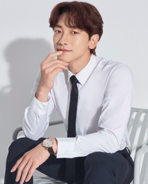 Rain這兩年常大方放閃。（圖／翻攝自rain_oppa IG)