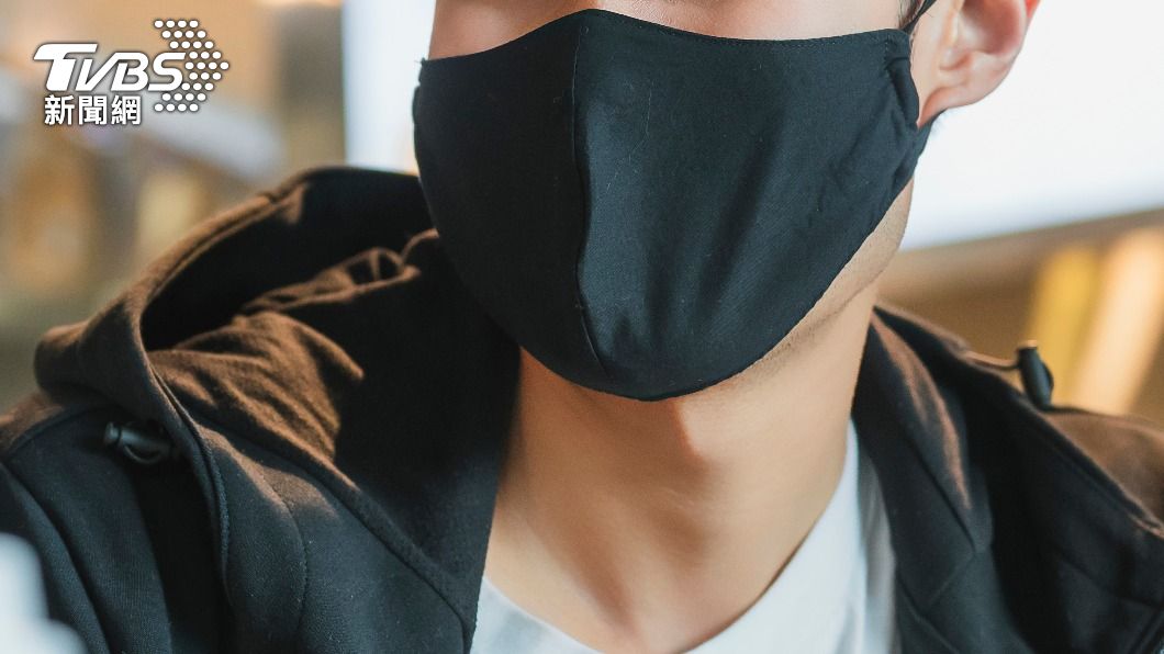 Delta變異株蔓延 佛奇:打完疫苗可考慮室內戴口罩