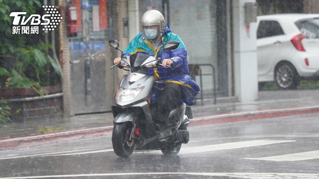 颱風烟花外圍雲系影響　北台灣有局部豪雨大雨