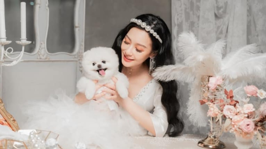 仙氣逼人!王思佳曬絕美孕婦寫真 辣露「逆天長腿」