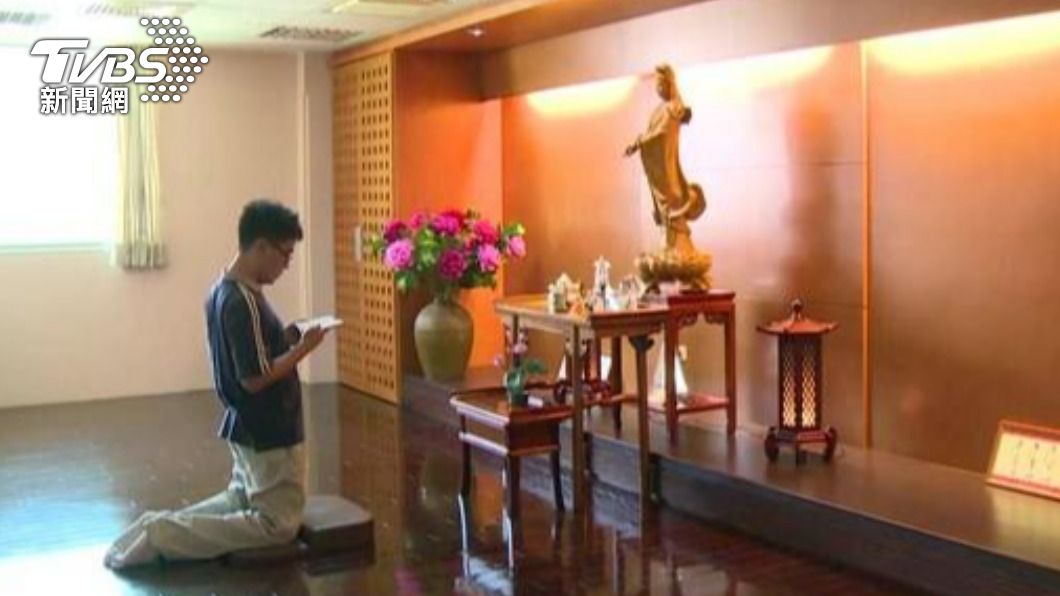 台中一名偵查隊長遭爆料，開佛堂逼同仁到佛堂祭拜、捐錢。（示意圖／TVBS資料畫面）