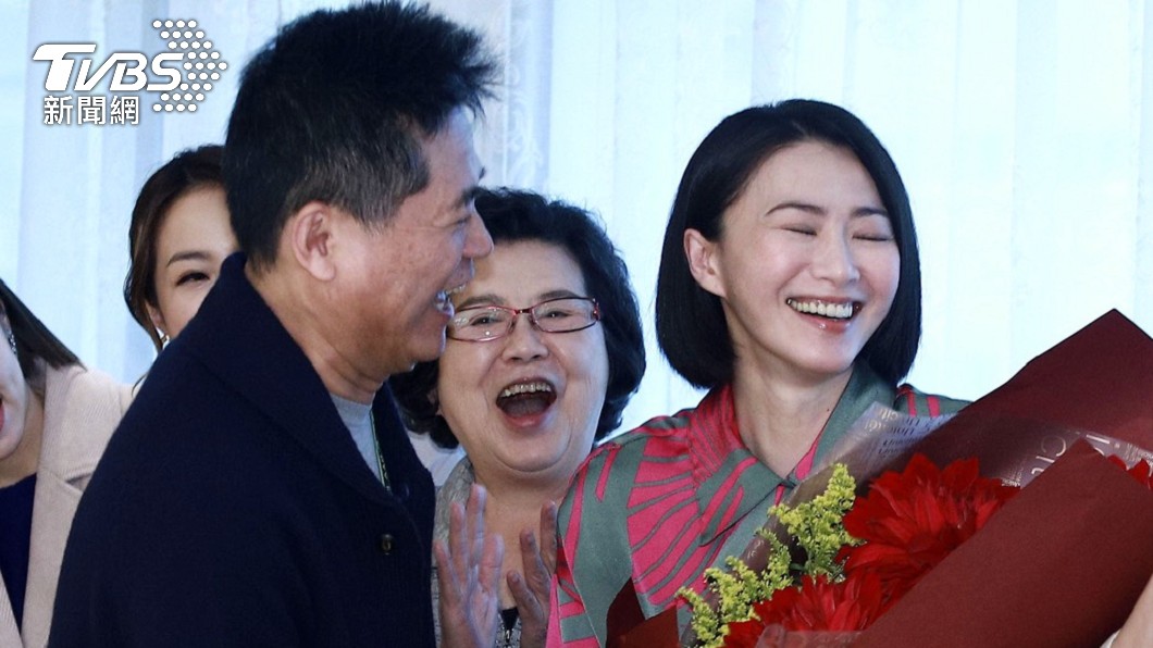 爆有小三舊愛又掀戰！蕭大陸「神隱4天」侯怡君一手捍衛