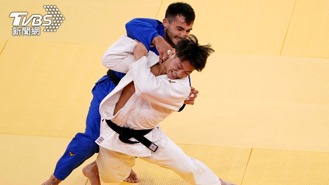 阿部一二三擊敗喬治亞選手馬爾格韋拉什維利。（圖／達志影像美聯社）