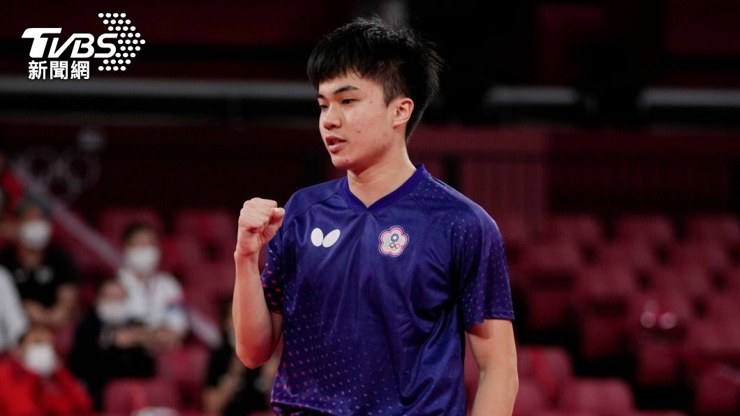 林昀儒今(27)日擊敗瑞典桌球好手,勇闖男單16強。(圖/達志影像美聯社)