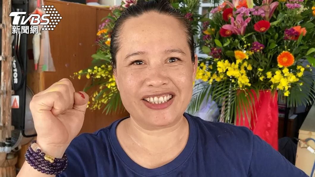 郭婞淳媽媽為她加油。(圖/中央社)