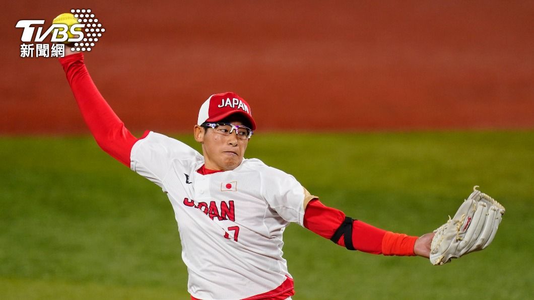 上野由岐子球威驚人震斷對手金屬球棒。(圖/達志影像美聯社)