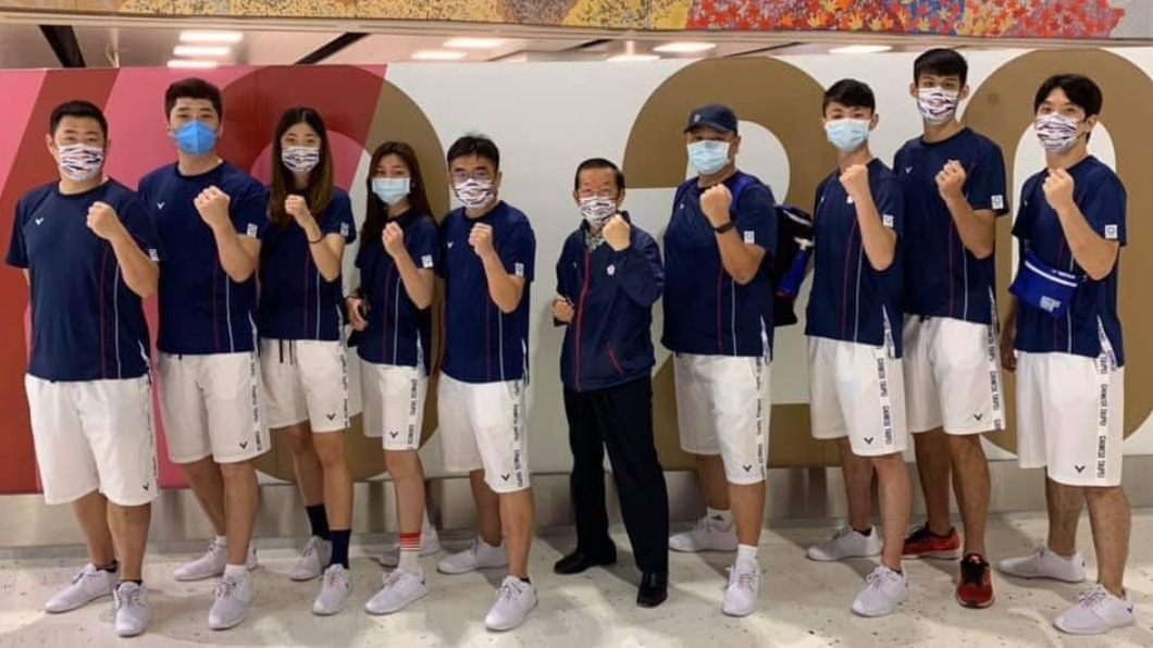 謝長廷歡送中華隊東奧國手回台。（圖／翻攝自謝長廷臉書）