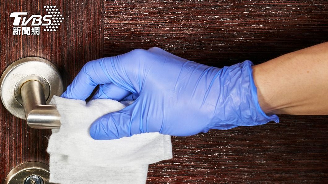 戴手套購物竟成「病毒」散播者? 醫師揭2大關鍵