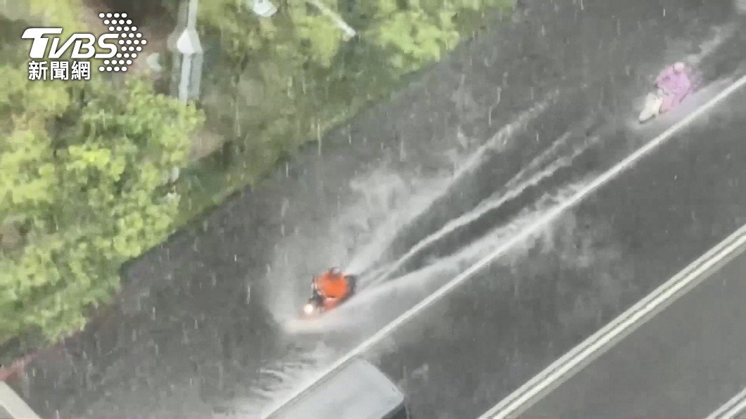 南台灣大雷雨襲擊！　周六起謹防致災豪雨
