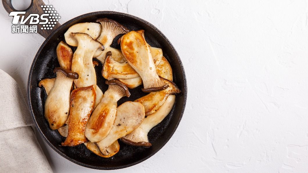 杏鮑菇屬於容易烹煮的食材之一。(示意圖/shutterstock達志影像)