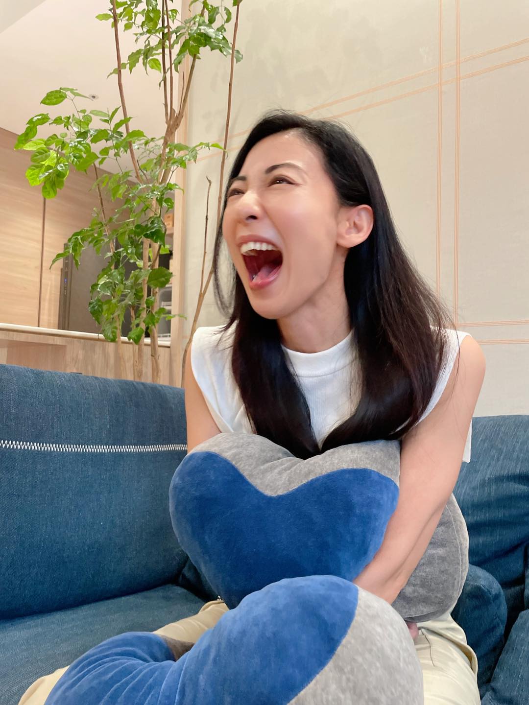 大久保麻梨子嗨看東奧賽事。（圖／翻攝自大久保麻梨子臉書）