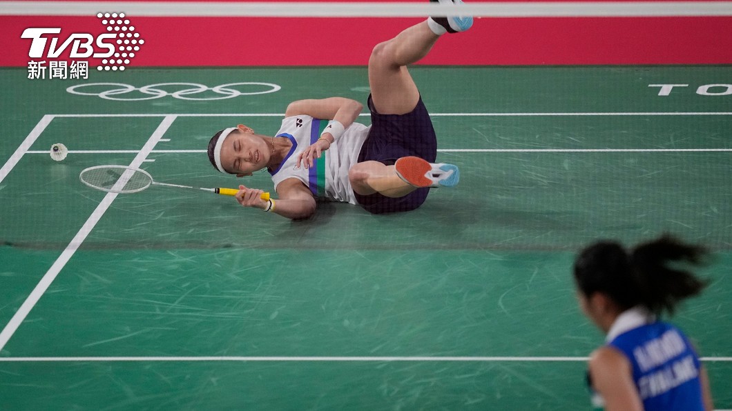 戴資穎昨日打出逆轉勝,打到倒地。(圖/達志影像美聯社)