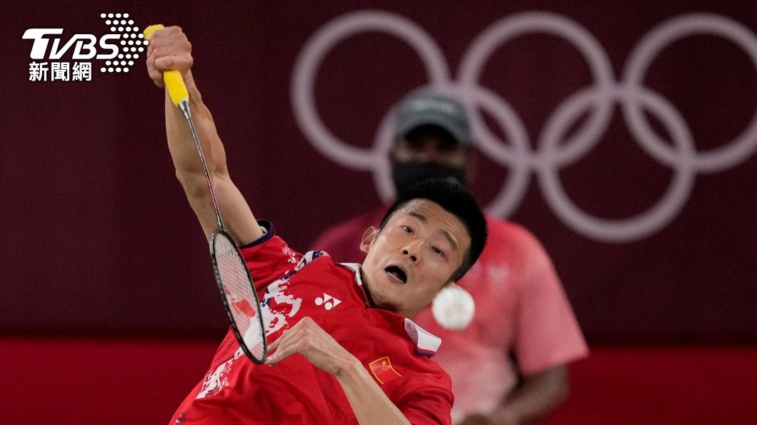 諶龍在羽球男單8強賽第二局,頻頻失誤。(圖/達志影像美聯社)