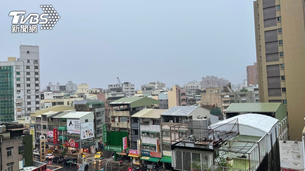 外出小心！外海強對流移入台南上空　局部地區強降雨