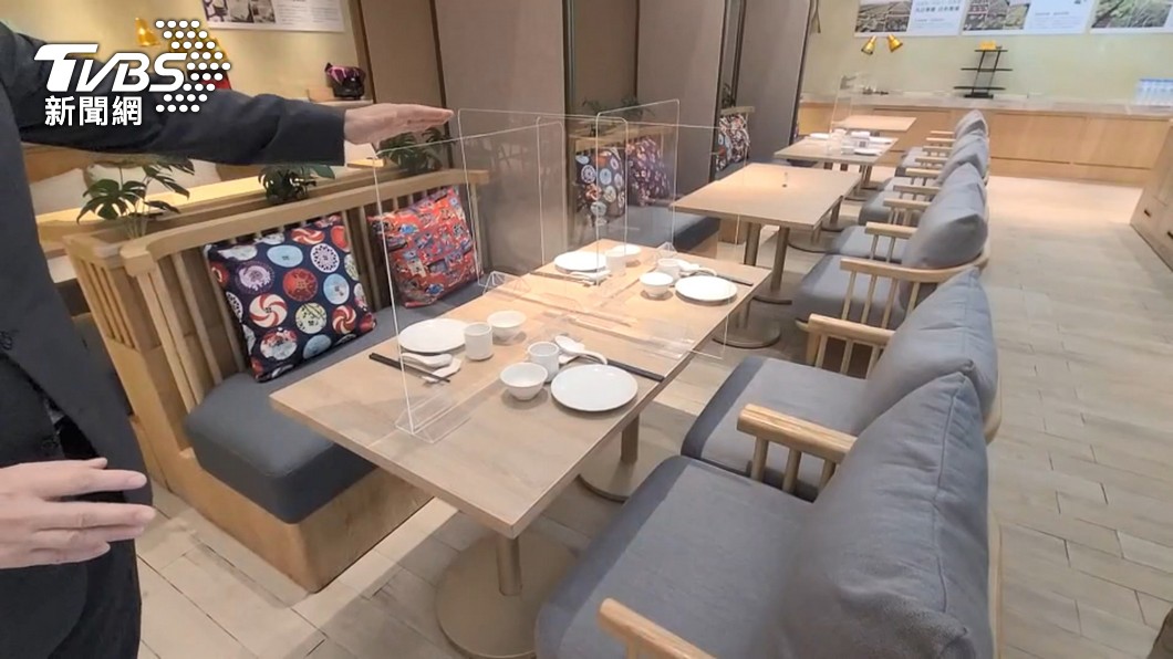 除了中央的指引,新北市另外增加2項餐飲內用規範。(圖/TVBS)