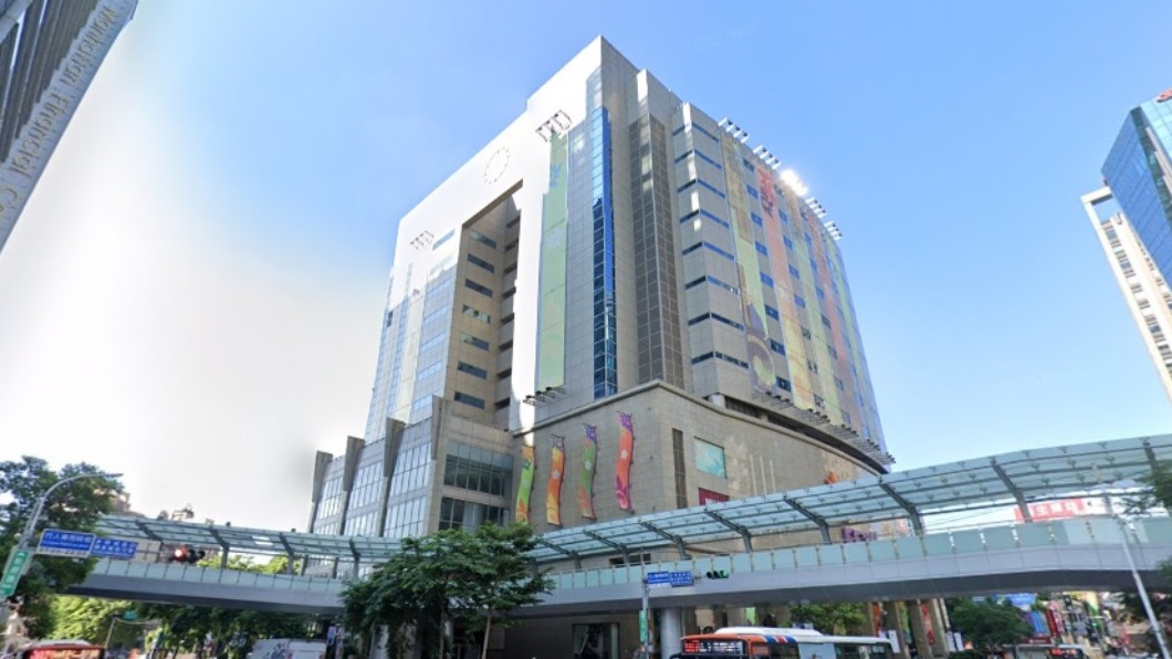板橋遠東百貨中山店員工確診 今停業消毒篩檢