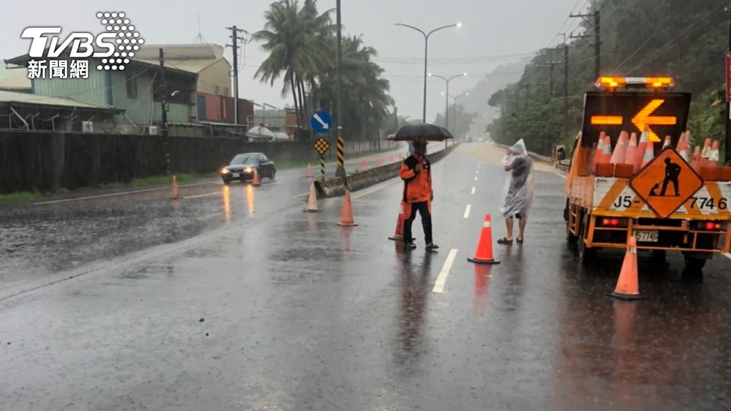大雷雨來襲!南部多縣市注意 慎防暴雨、雷擊