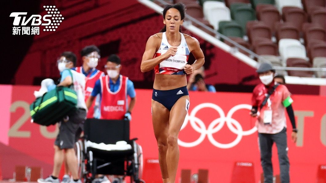 Katarina Johnson-Thompson忍痛跑到終點。（圖／達志影像路透社）