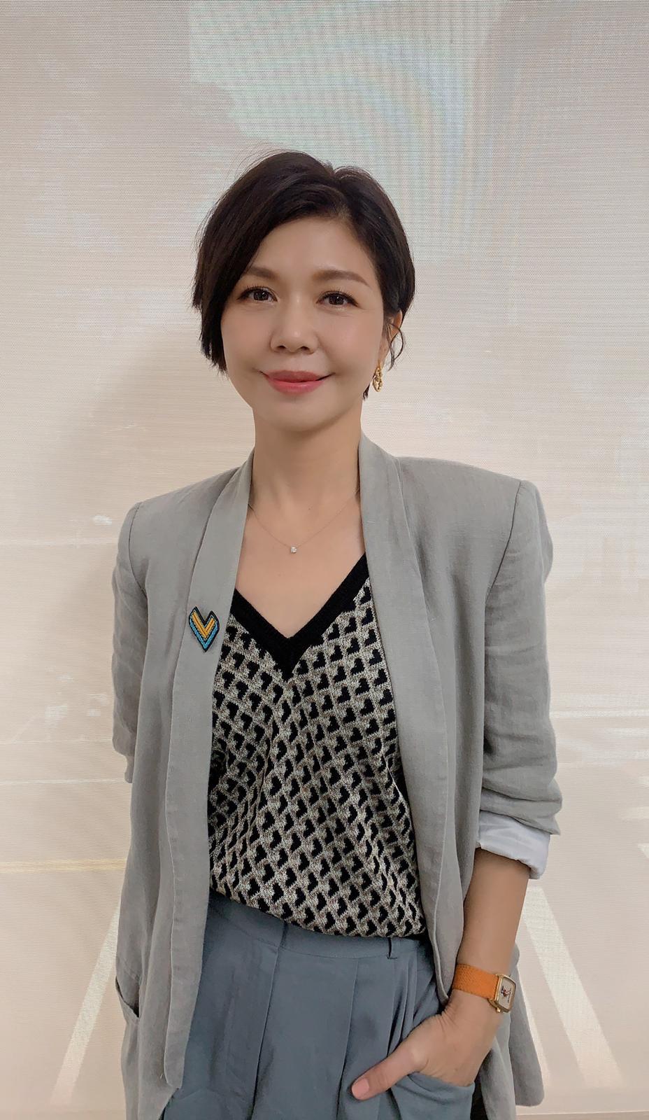 于子育過往以「錦繡二重唱」出道，是徐懷鈺的師妹。（圖／鵲兒喜娛樂經紀提供）