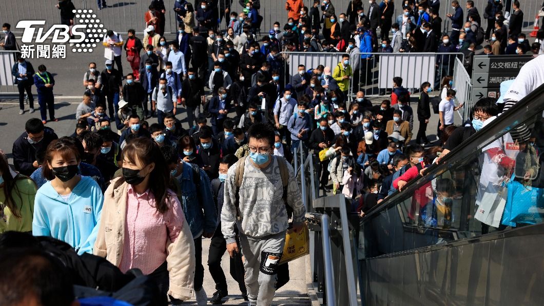 上海防疫情再起 車站醫院及學校防疫措施升級