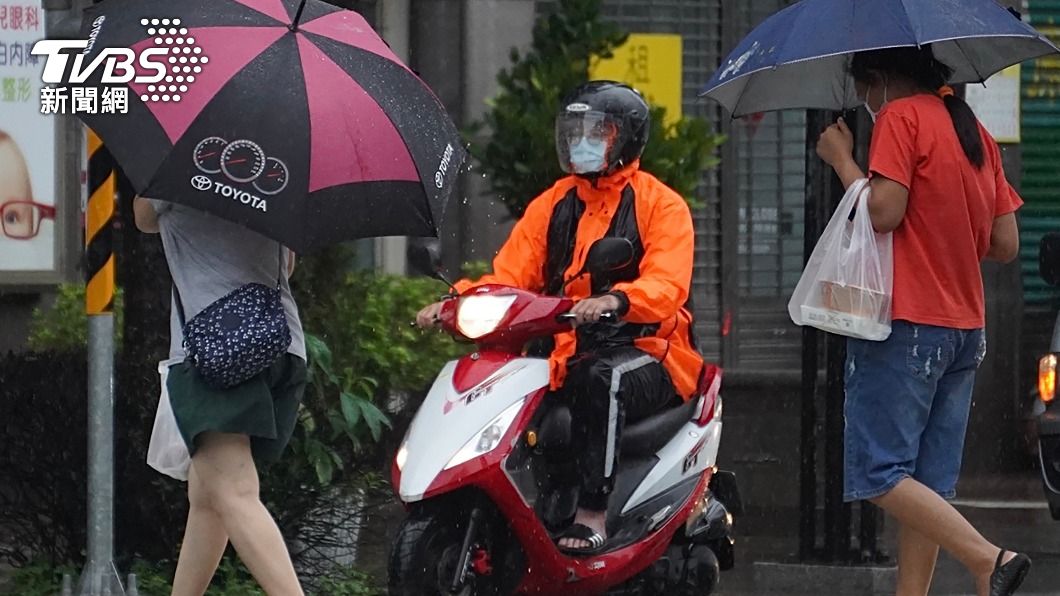 颱風盧碧外圍環流影響 南部6縣市豪、大雨特報