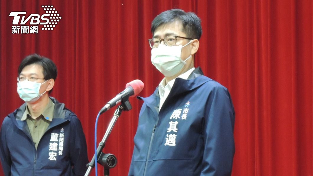 柯文哲為感染源嗆切磋 陳其邁:防疫非華山論劍