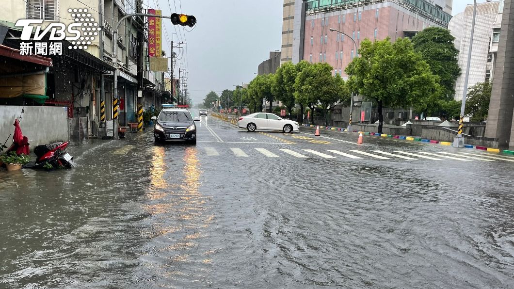 颱風「盧碧」逐漸北移 高屏地區仍要嚴防豪雨