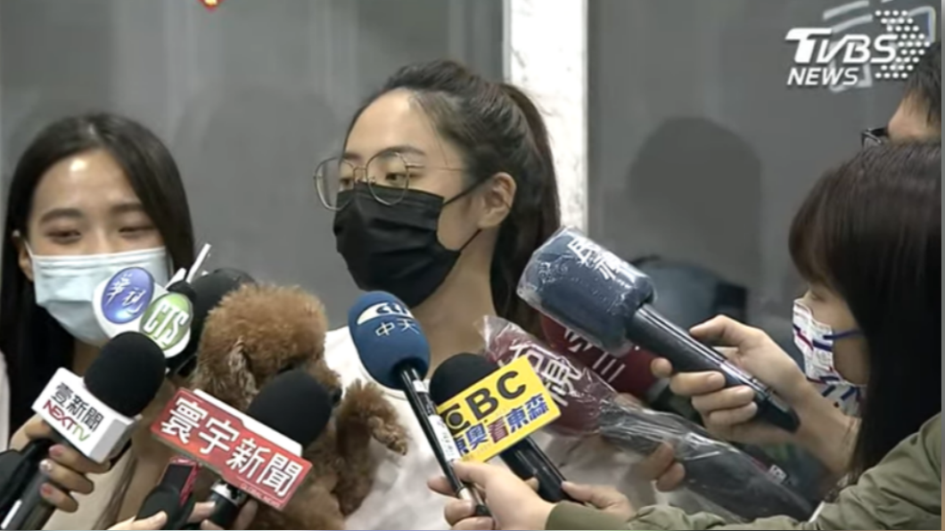 文姿云姊姊說，一路上看妹妹很辛苦在練習空手道，相信努力是有回報的。（圖／TVBS）