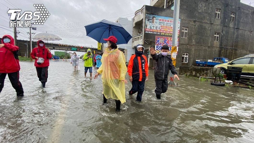 雨彈狂炸!雲林沿海水患 台西多處地區淹積水