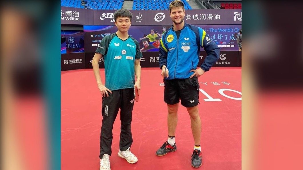 林昀儒私下和奧洽洛夫交情不錯,還曾一起練球。(圖/翻攝自dimaovtcharov IG)