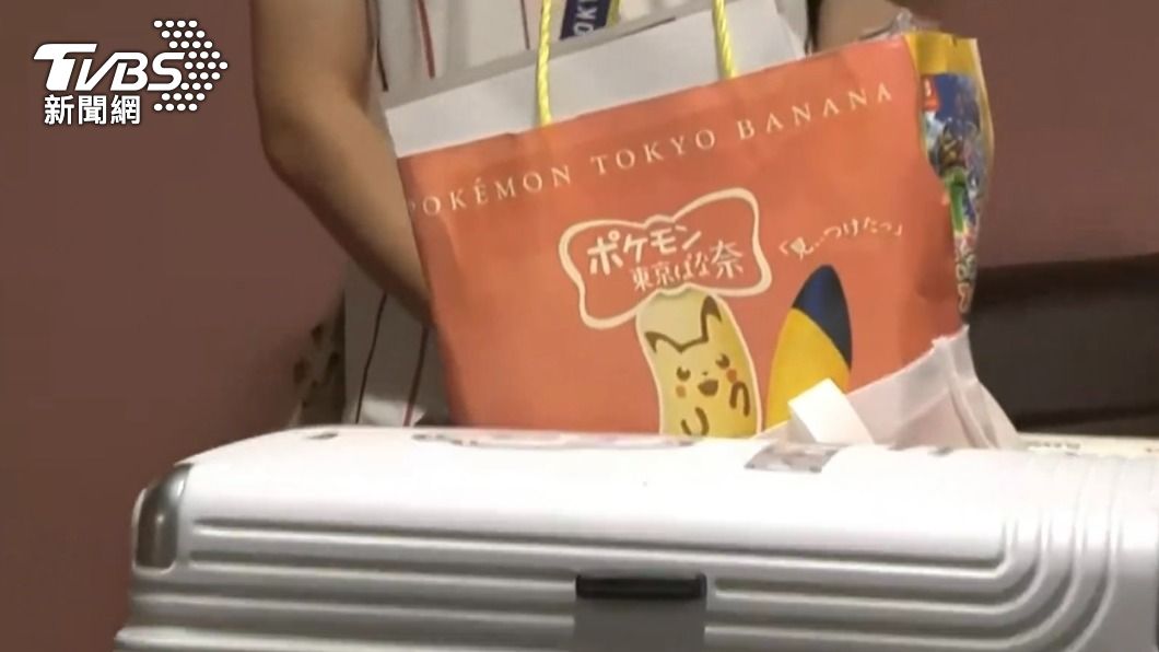 林昀儒說,這個皮卡丘是在當地收到的禮物。(圖/TVBS)