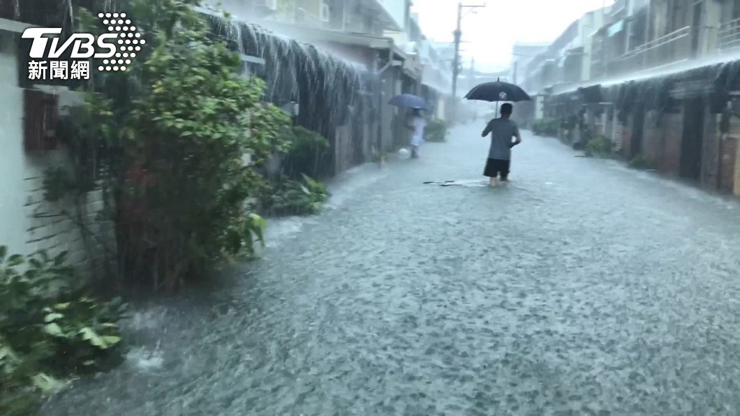不斷更新/雨量達標! 各縣市8/8停班停課懶人包