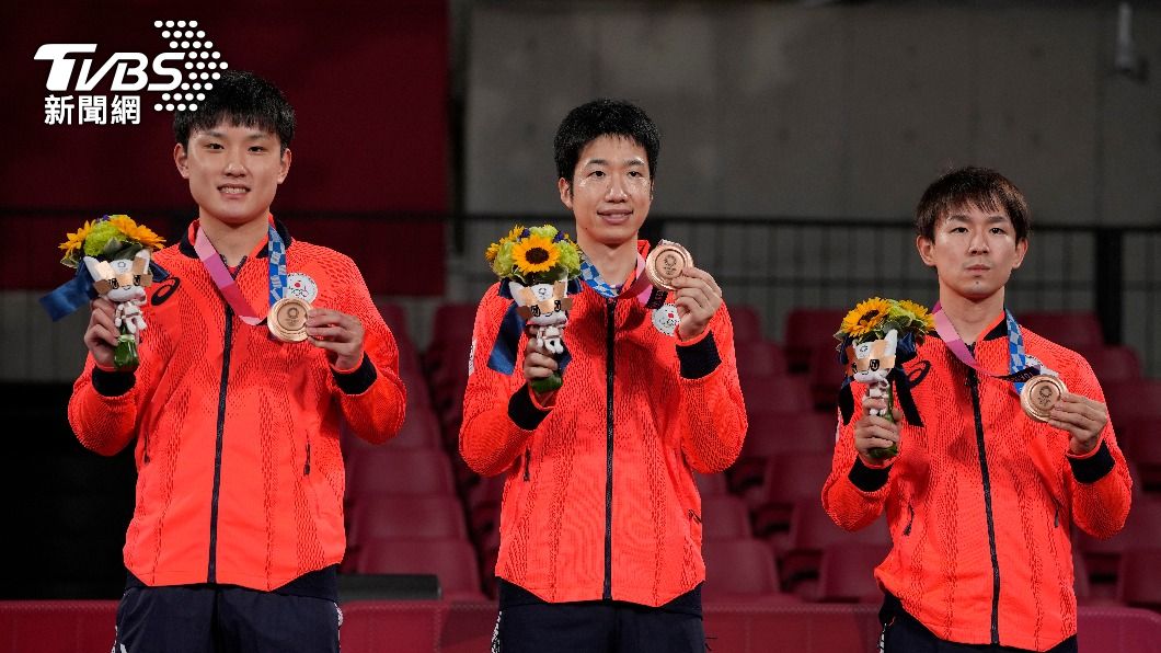 張本智和、水谷隼、丹羽孝希今年東奧拿下桌球男團銅牌。(圖/達志影像美聯社)