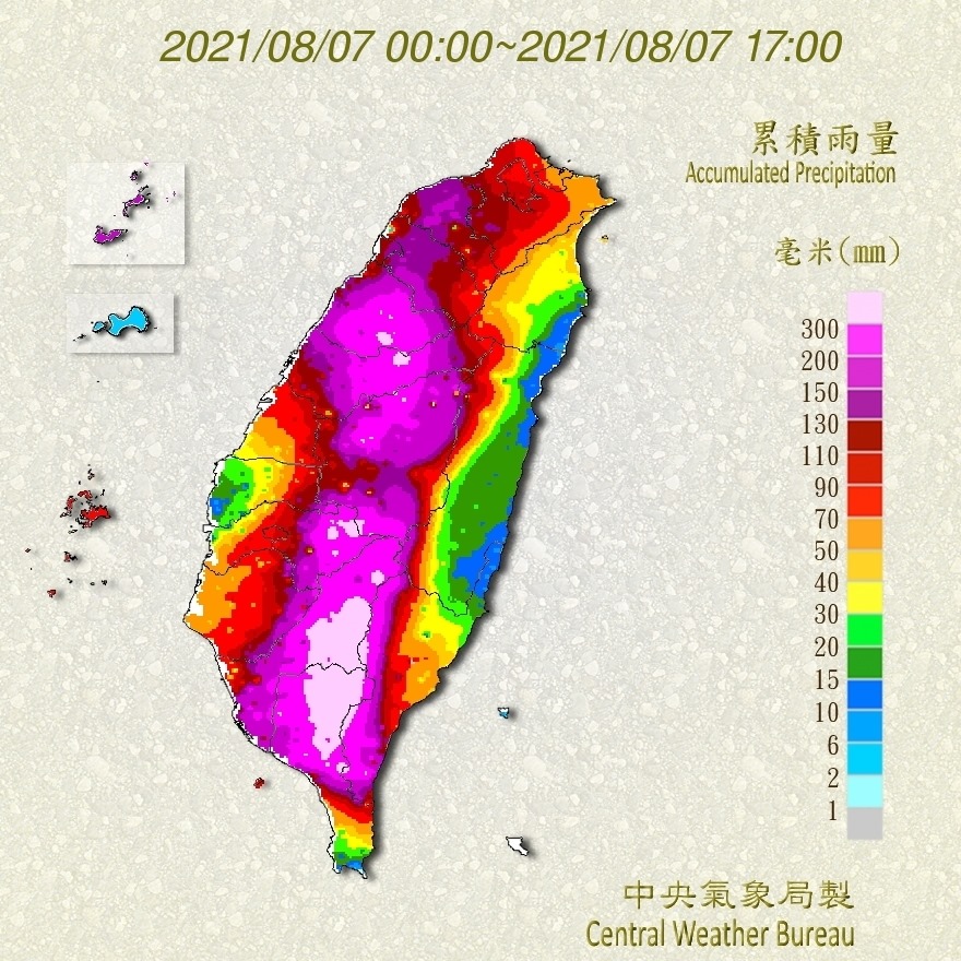 截至下午5時止,西半部幾乎「雨多紫爆」。(圖/中央氣象局)