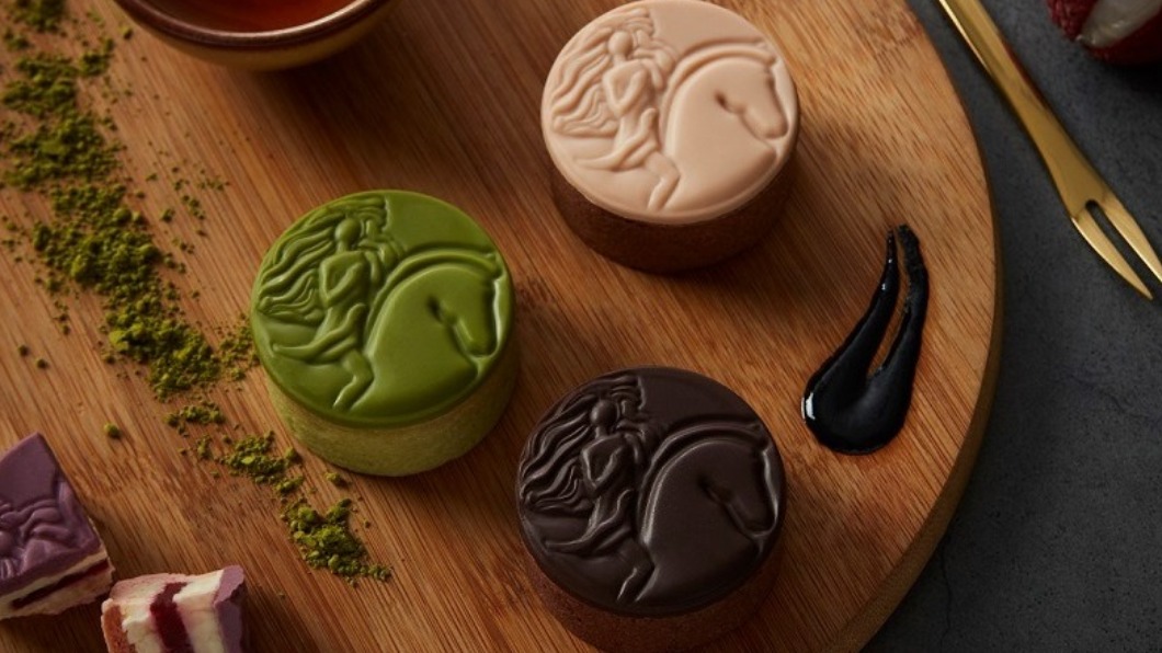 GODIVA祭出多種口味月餅。（圖／翻攝自GODIVA Chocolatier (Asia)臉書）