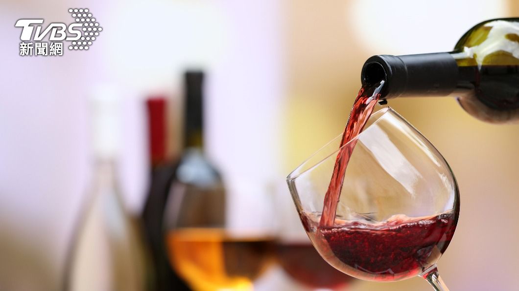 長期飲酒過量會引發貧血。(示意圖/shutterstock達志影像)