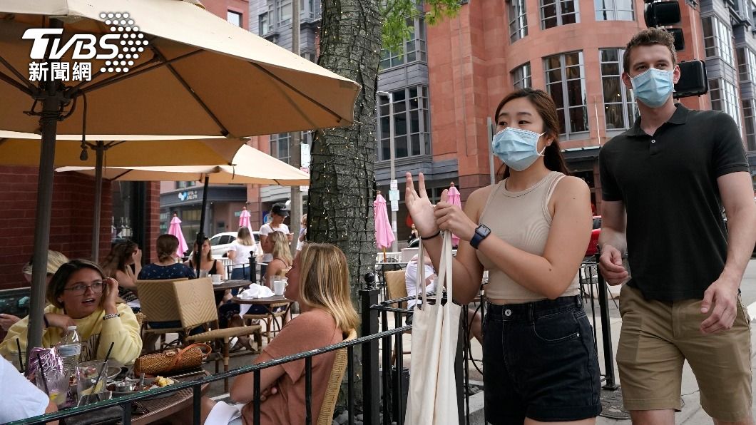 美商家恢復口罩令 部分要求打過疫苗才能光顧