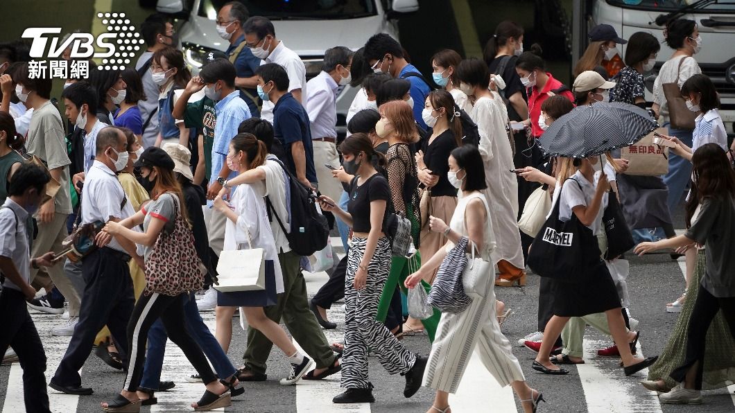 日本疫情嚴峻,醫療人球爭議擴大。(圖/達志影像美聯社)