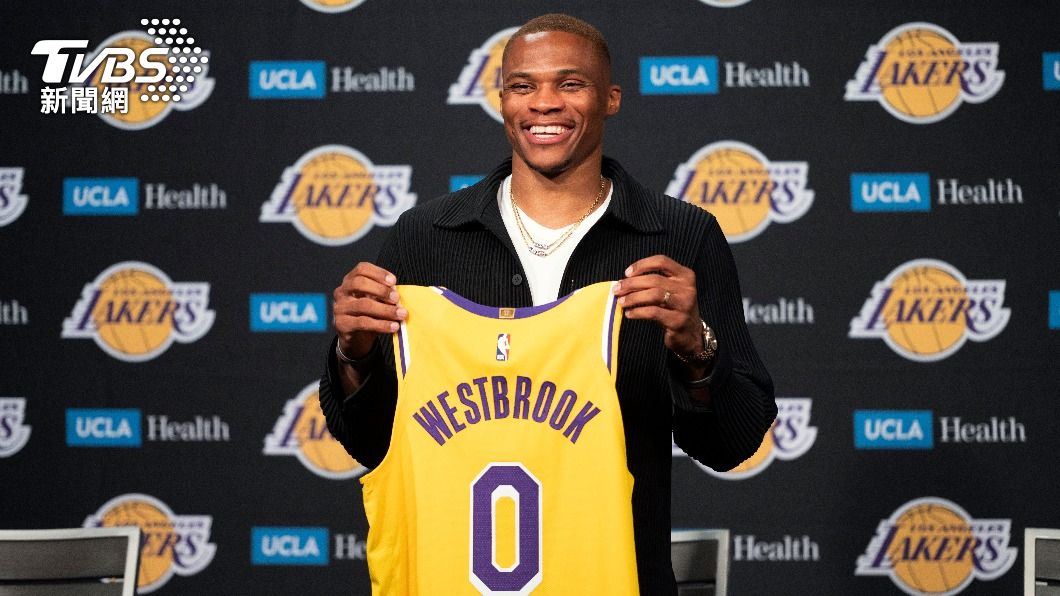 加盟NBA湖人 衛少:我來讓詹姆斯打得更輕鬆