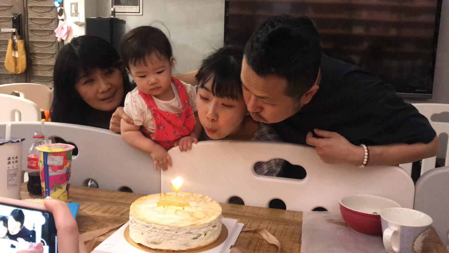 九把刀一家和樂。（圖／翻攝自九把刀臉書）