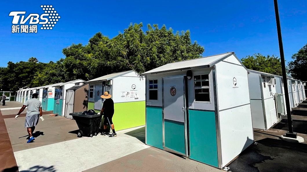 溫暖!加州蓋小社區供街友居住 包三餐、冷氣、醫療服務