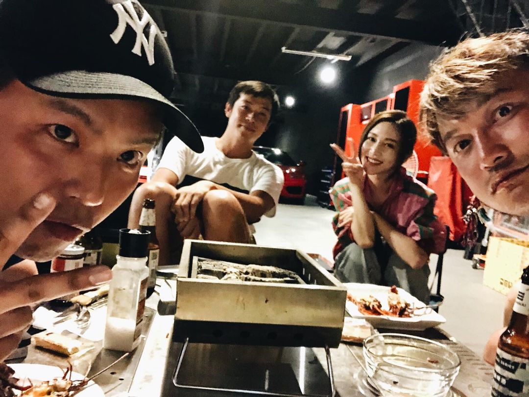 黃鴻升、曾莞婷兩人感情極好,私下也曾約出來吃飯。(圖/翻攝自曾莞婷臉書)