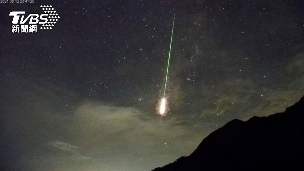 快許願！英仙座流星雨閃耀台東　超大流星劃過天際