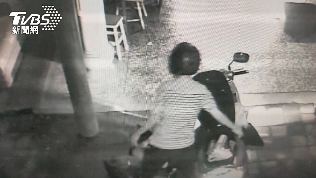 嫌愛慕男死纏爛打!女持刀狂捅 犯後神明面前洗兇刀