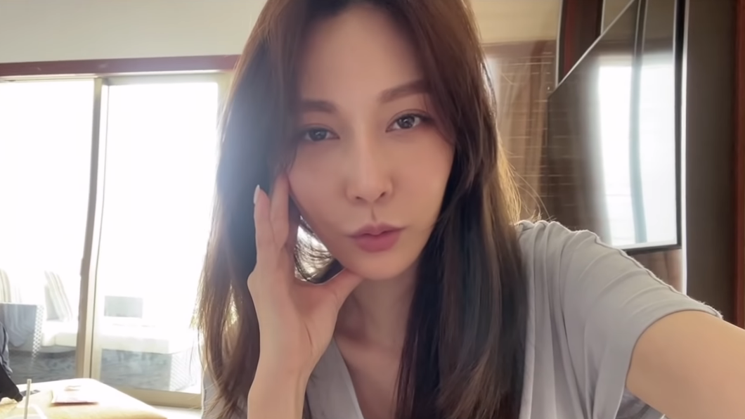 曾莞婷透漏打完疫苗的狀態有點像酒醉。(圖/翻攝自曾莞婷YouTube)